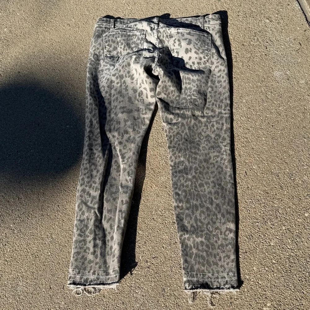 Current Elliott The Stiletto Gray Leopard Denim Jeans Size 32 - Picture 7 of 7